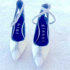 Gianni Bini Sz 7.5 Tatum Zipper Cream Chic Stiletto Heels Ankle Strap NWT
